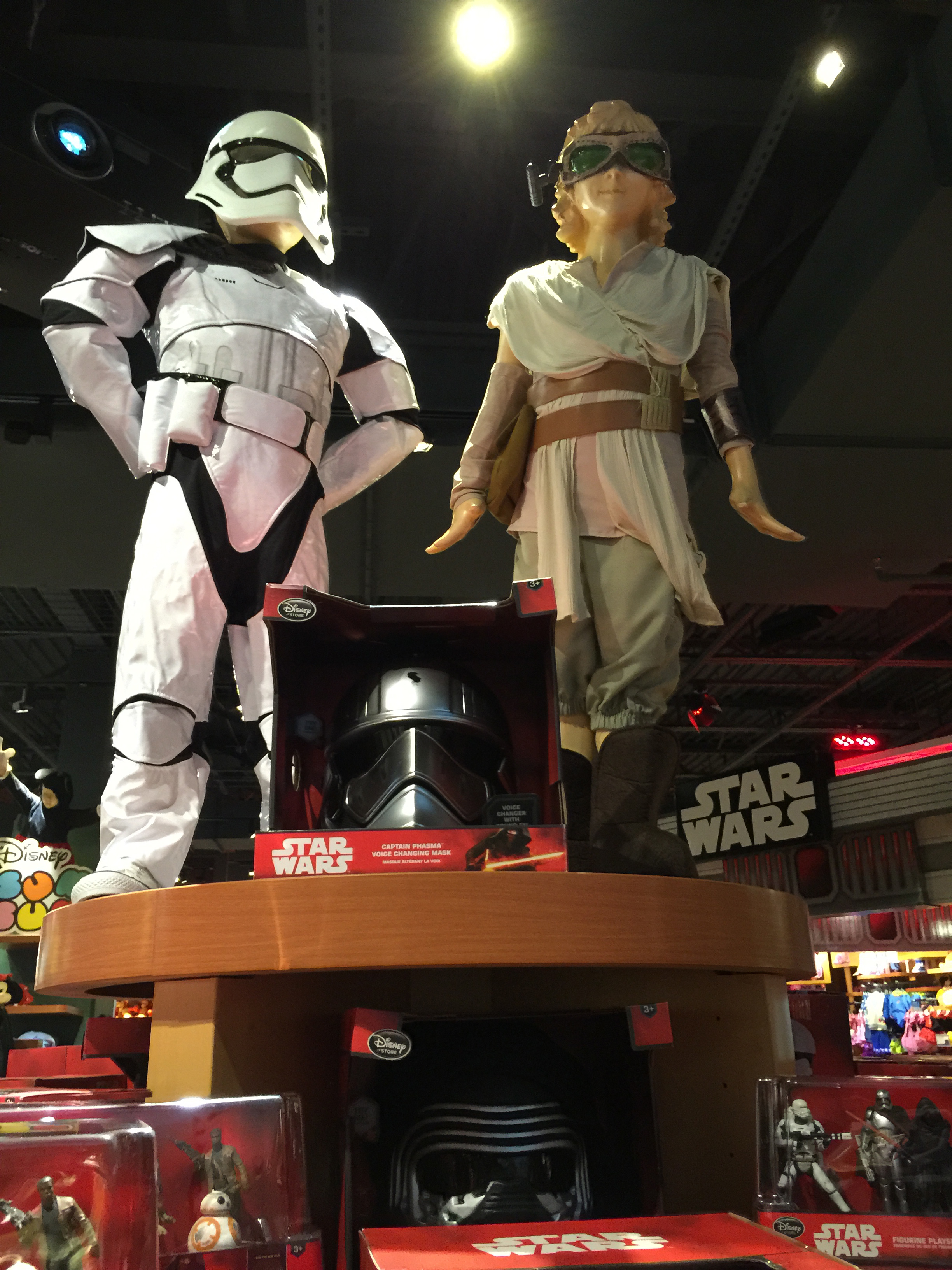 Disney Store Star Wars Force Friday 2015