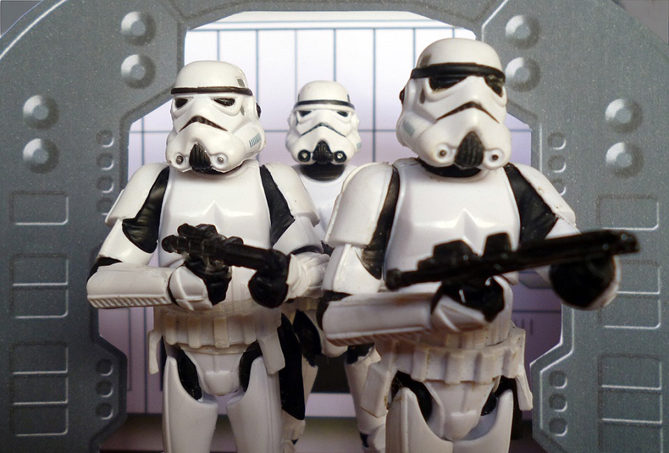 Original Star Wars Re-Created With Figures